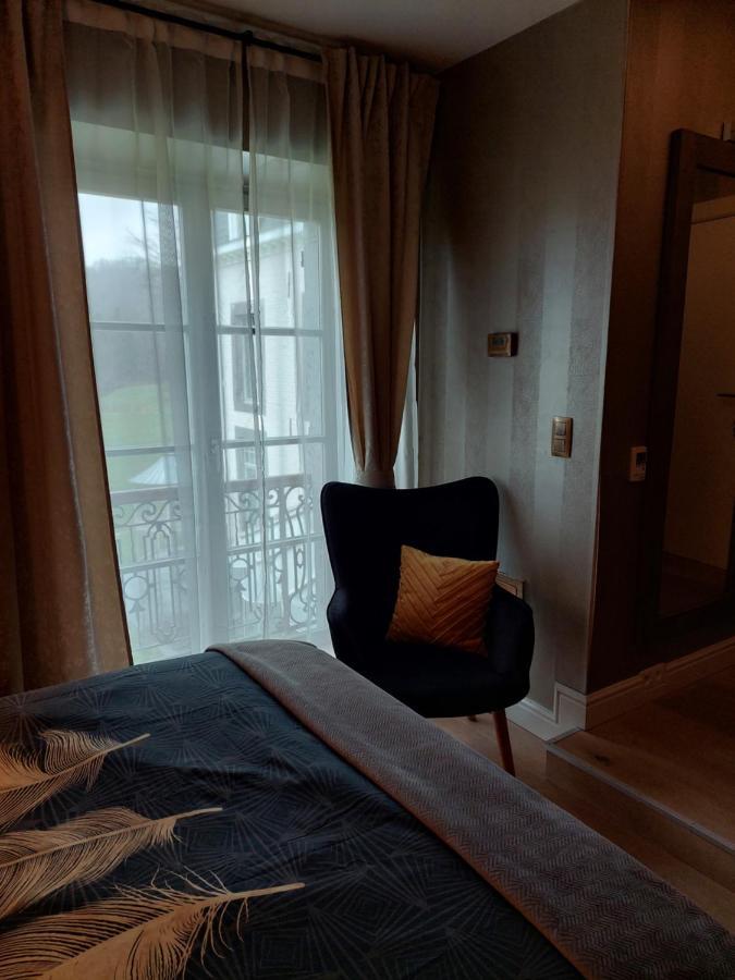 La Chambre Et Le Studio Du Chateau Du Golf De Bernalmont Luik Buitenkant foto