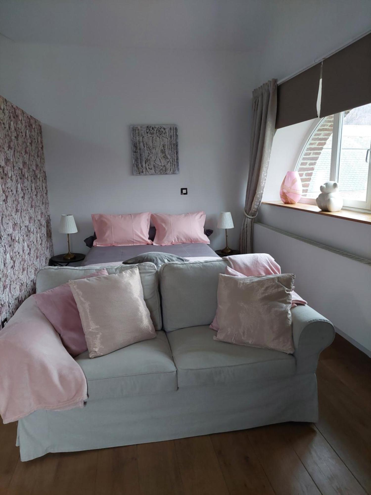 La Chambre Et Le Studio Du Chateau Du Golf De Bernalmont Luik Buitenkant foto